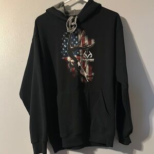 Men's Black Realtree Hoodie Size Med.